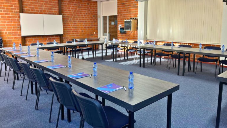 Multifunctionele ruimte van 73m2 voorzien van technische faciliteiten en natuurlijk daglicht